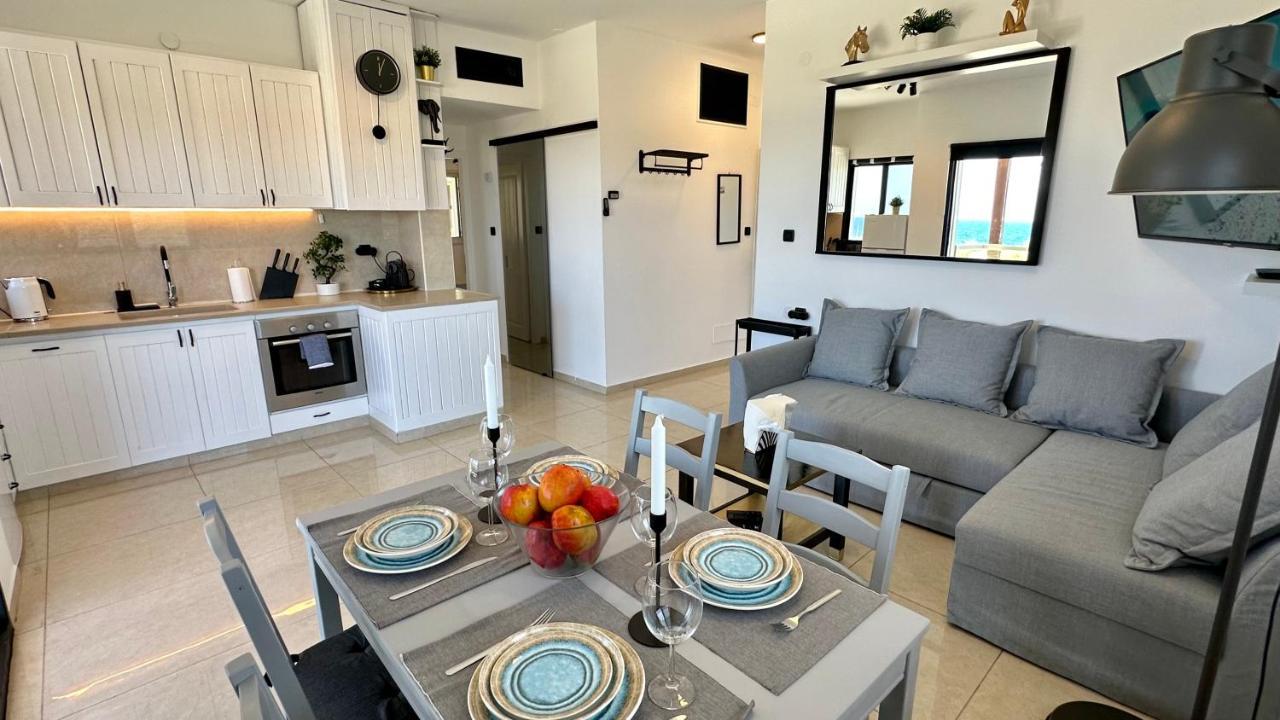 Gw951 Gugel Waves Amazing Seaview Apartments Naharia Buitenkant foto
